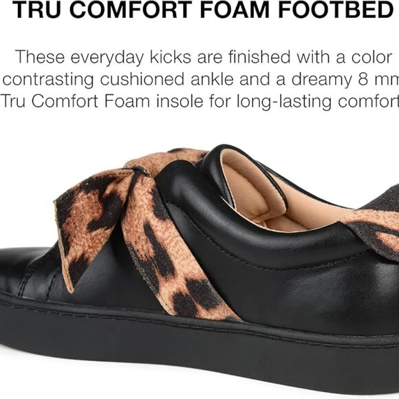 Journee Women's Comfort Foam Brissa Sneakers - Picture 5 of 5